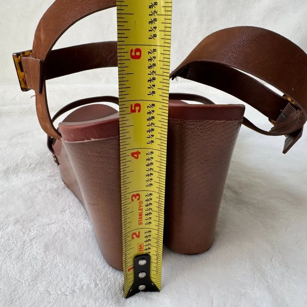 Altar'd State Serah Wedge Sandals Cognac Tortoise Buckle Size 8.5